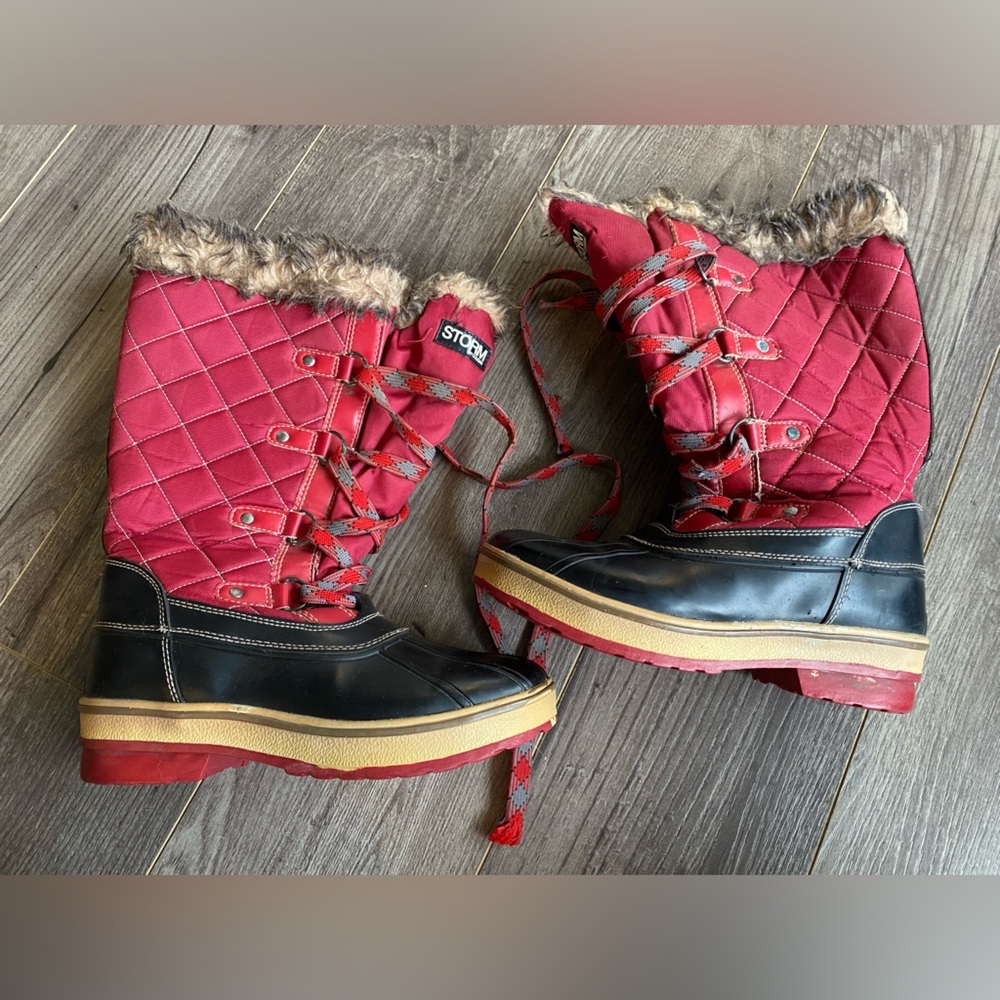 Sorel “Aspen” Red Quilted Plaid Winter Boots